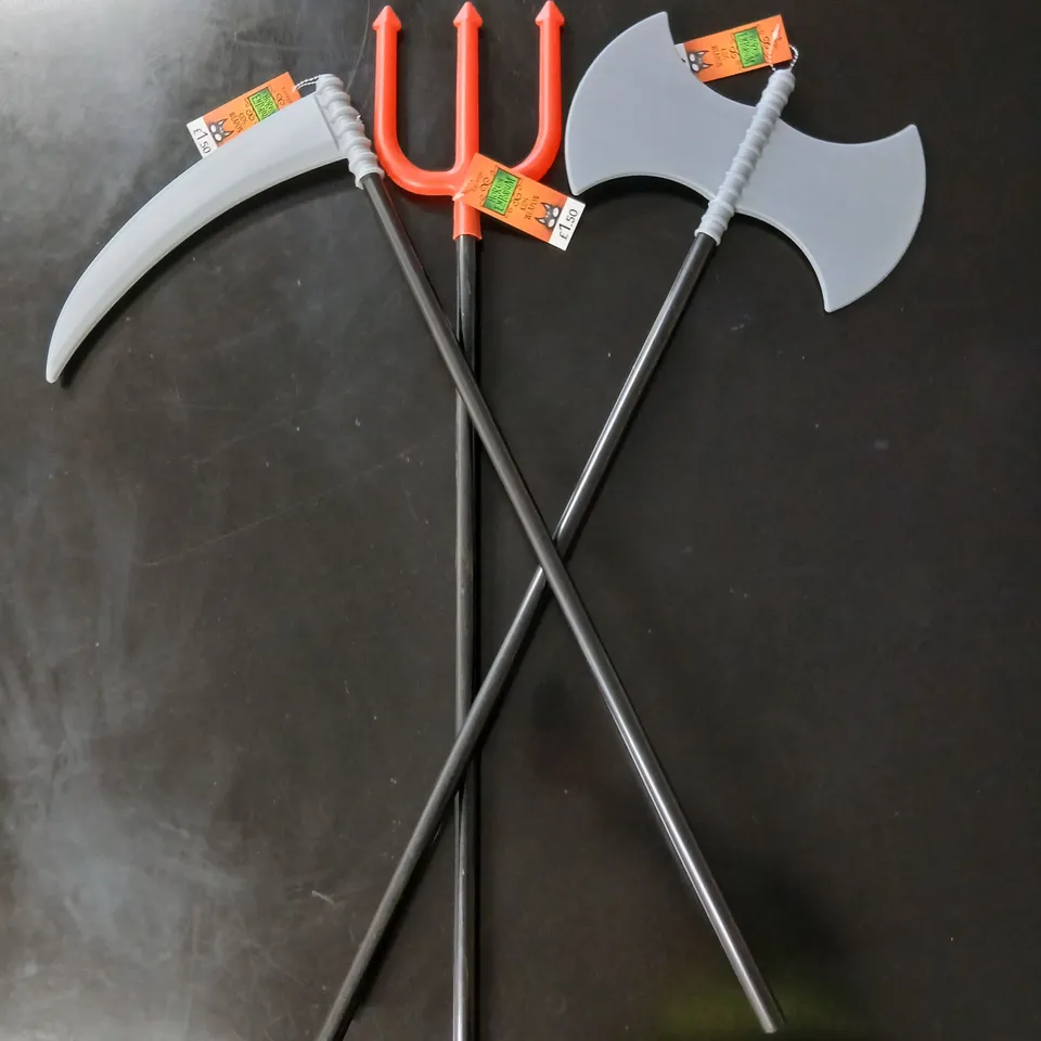 PALLET OF APPROXIMATELY 288 ASSORTED HORROR EMPORIUM KIDS WEAPONS– PLASTIC TOY WEAPONS