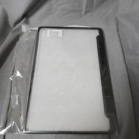 BOX OF APPROXIMATELY 32 TABLET FOLIO CASE – BLACK, TRI-FOLD FRONT COVER 