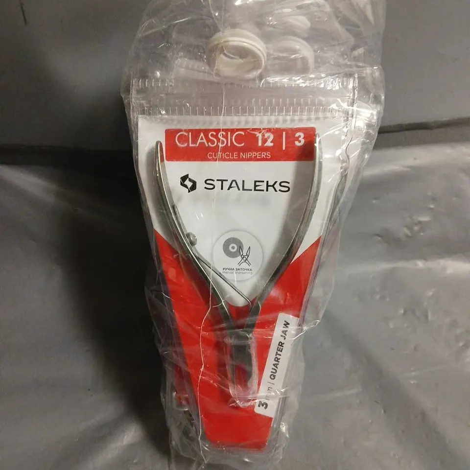 SEALED STALEKS APPROXIMATELY X10 CLASSIC 12/3 CUTICLE NIPPERS