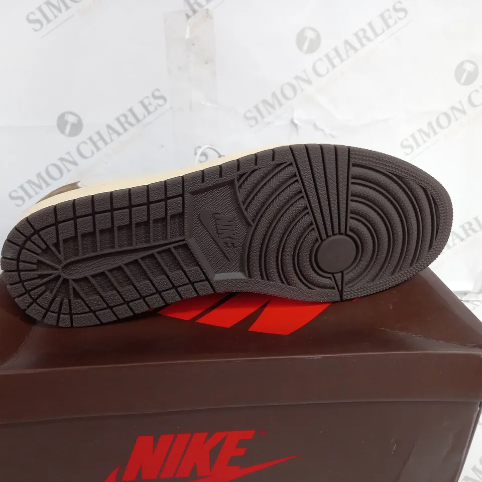 BOXED PAIR OF NIKE AIR JORDAN 1 LOW X TRAVIS SCOTT CACTUS JACK TRAINERS SIZE 9