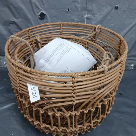 SET OF 2 RATTAN STYLE HANGING BASKETS