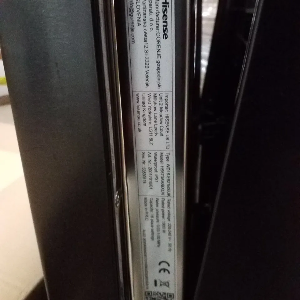 HISENSE HS673A90BXUK FULL-SIZE WIFI-ENABLED DISHWASHER - BLACK