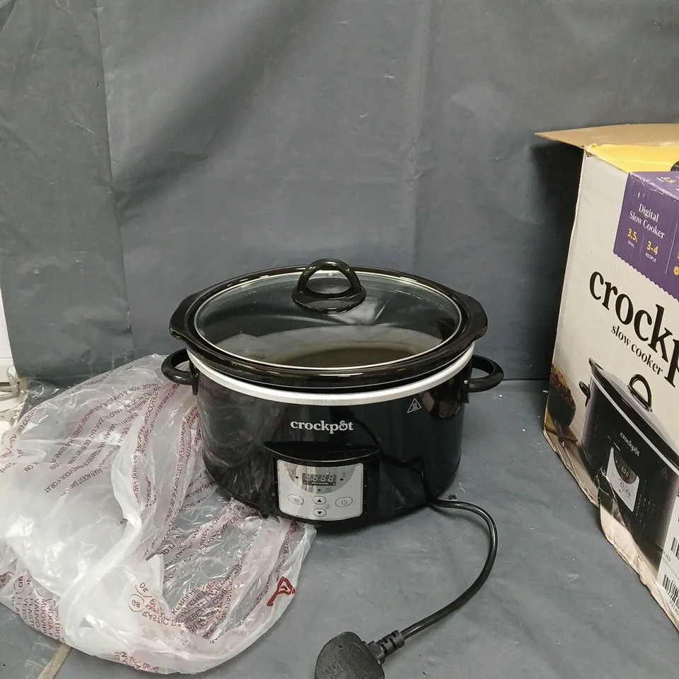 CROCKPOT SLOW COOKER