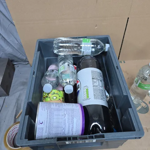 TOTE OF APPROXIMATELY 12 ASSORTED FOOD AND DRINK ITEMS TO INCLUDE: AMAZON SPARKLING WATER 