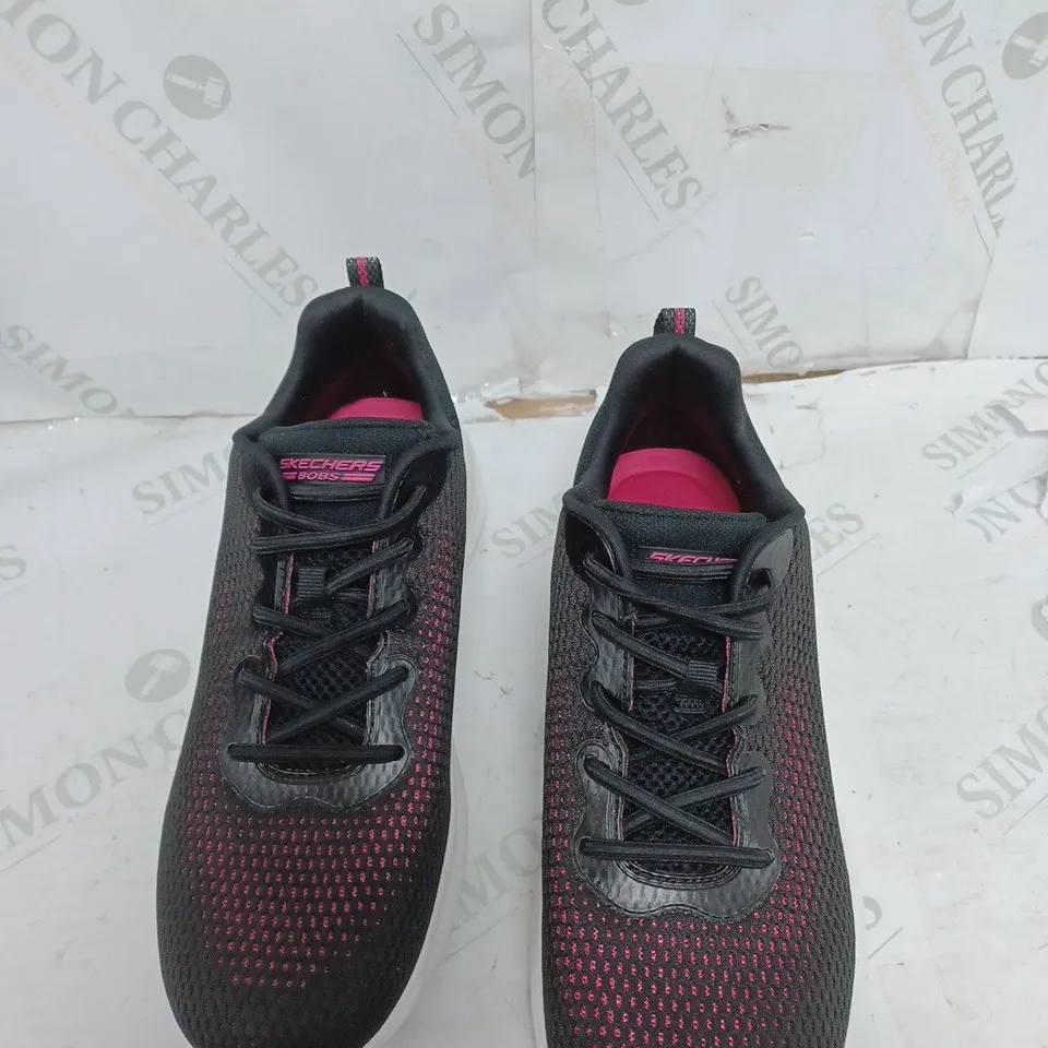 BOXED BOBS SPORT TRAINERS SIZE 6