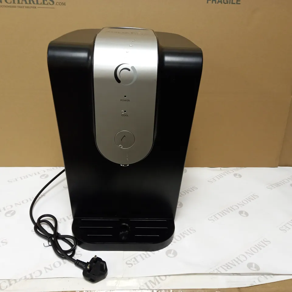 AQUA OPTIMA LUMI CHILLER