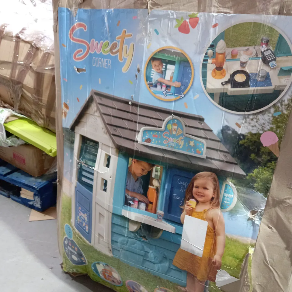 SWEET CORNER PLAYHOUSE  RRP £169.99