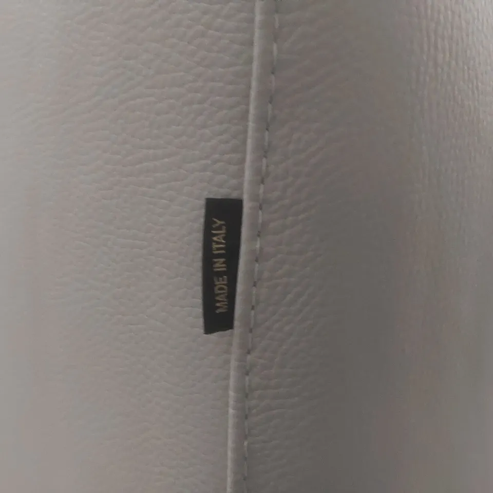 QUALITY DESIGNER ITALIAN MADE LEATHER UPHOLSTERED GIORGIO LOVESEAT