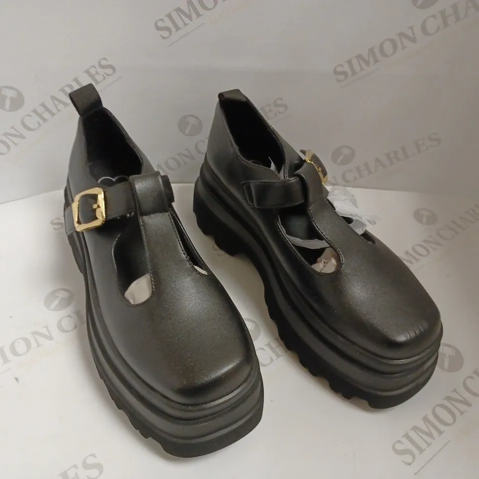 KOI VEGAN SILENT AMITY TRIDENT PLATFORM MARY JANES - SIZE 5 