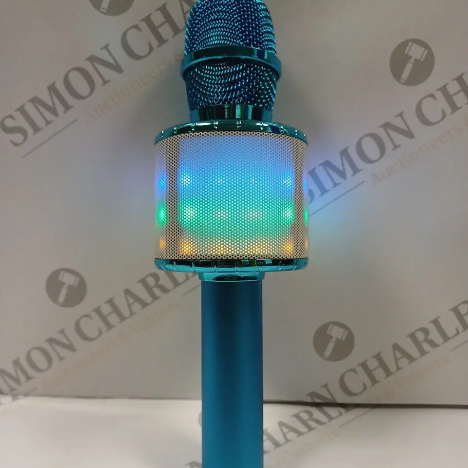 BOXED KARAOKE MICROPHONE IN BLUE