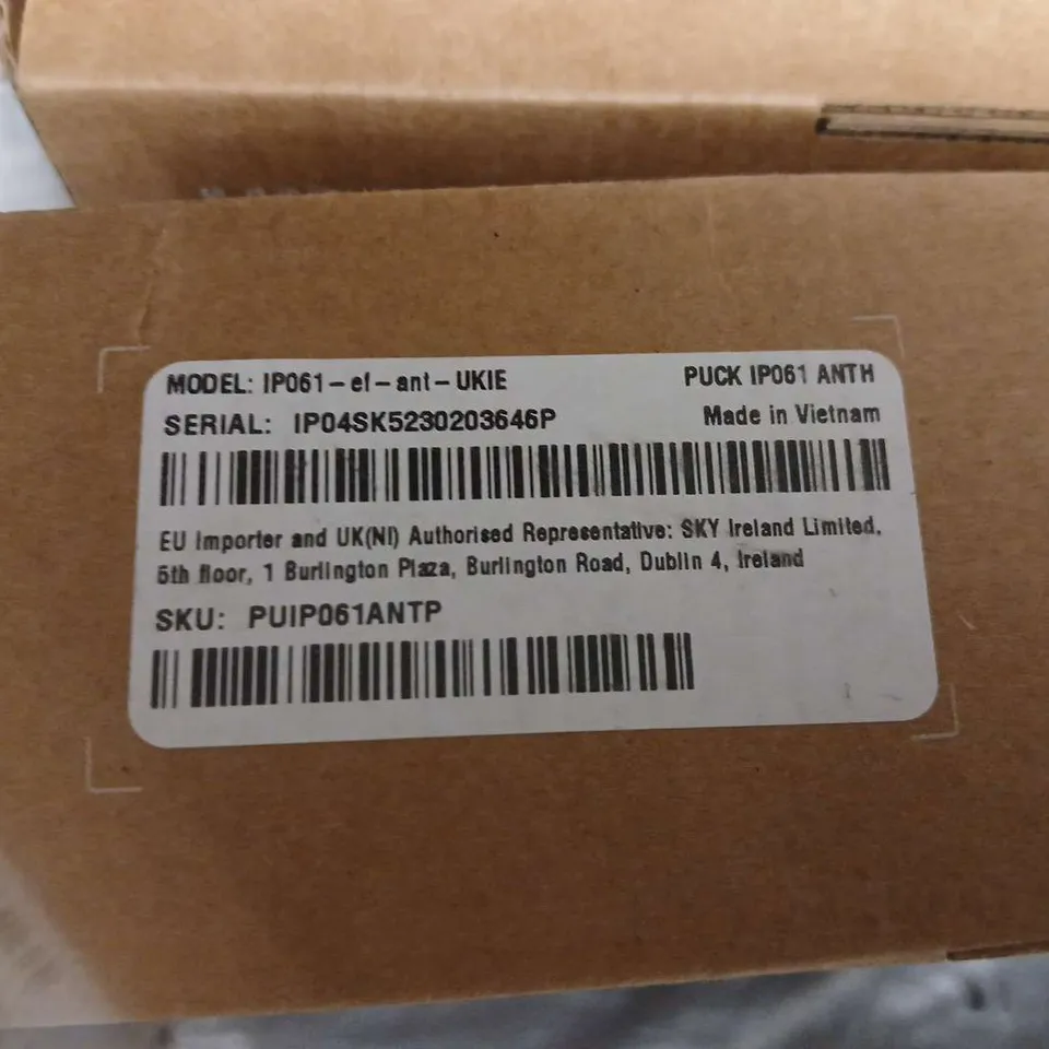 SKY PUCK IP061 SET-TOP BOX WITH REMOTE & POWER ADAPTOR
