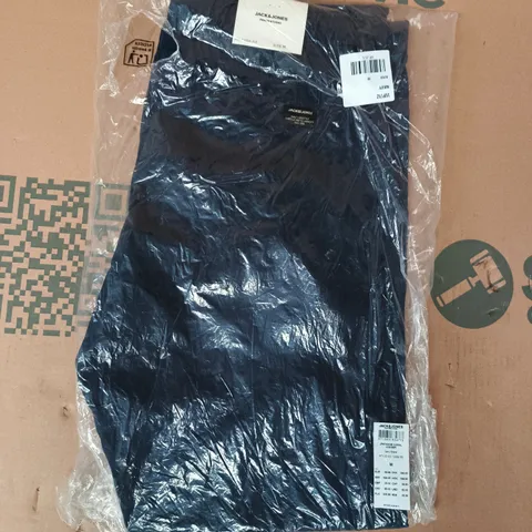 BAGGED JACK & JONES PANTS IN NAVY SIZE MEDIUM