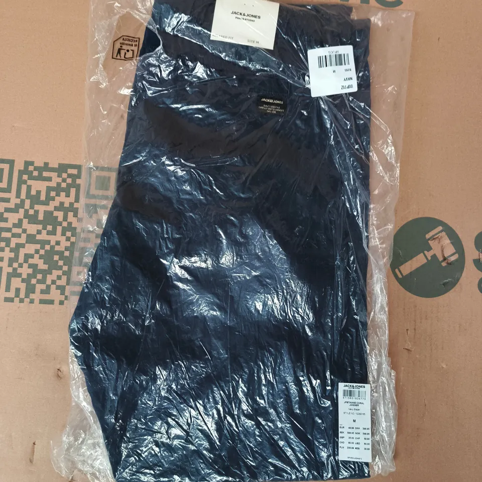 BAGGED JACK & JONES PANTS IN NAVY SIZE MEDIUM