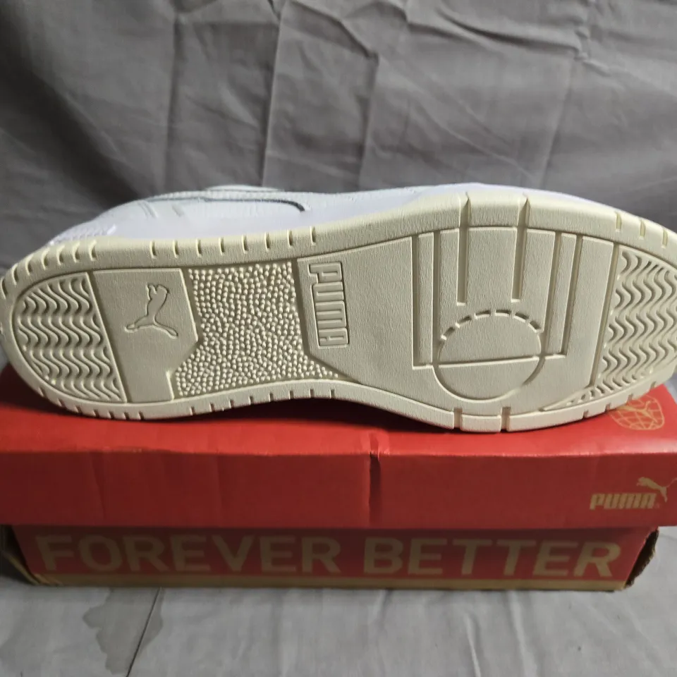 BOXED PAIR OF PUMA GAME LOW TRAINERS - UK SIZE 7 