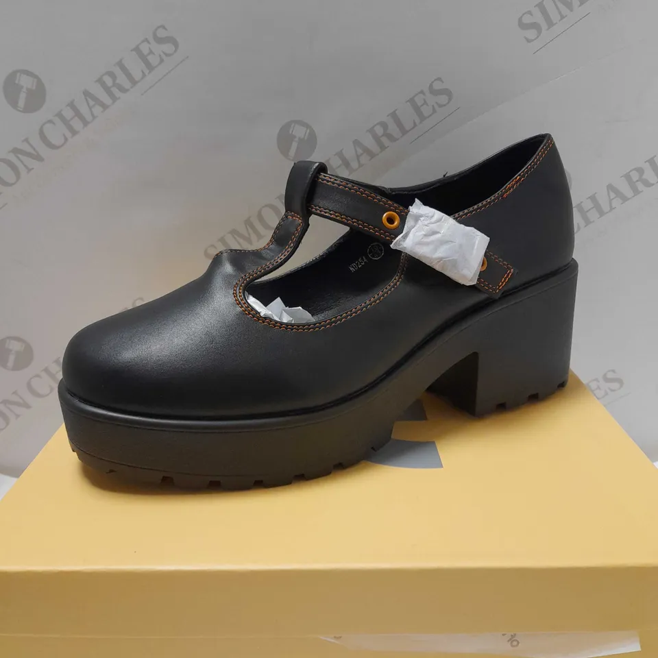 KOI TOZO STITCH MARY JANES BLACK PU/ORANGE SHOES - SIZE 10