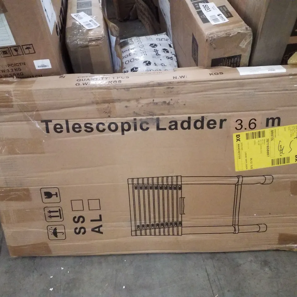 BOXED 3.6M TELESCOPIC LADDER