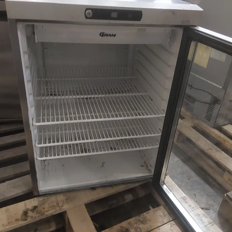 GRAM KG 200 RU H 3W COMMERCIAL GLASS DOOR DISPLAY REFRIGERATOR