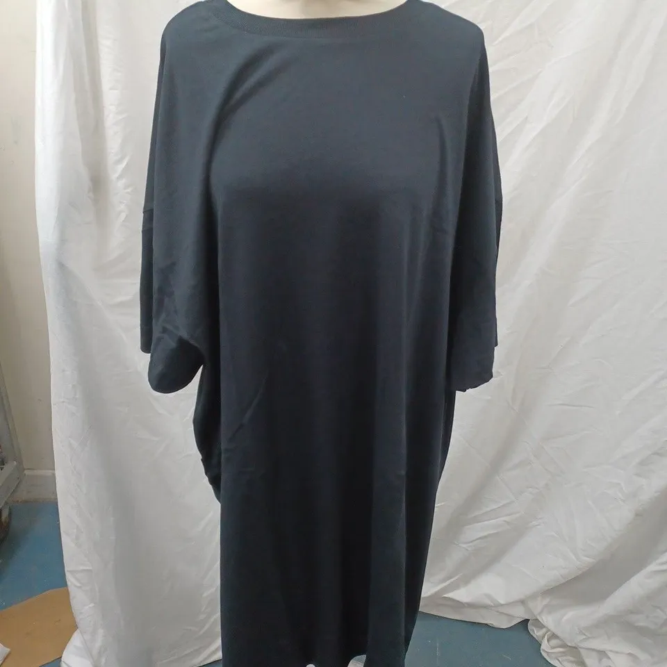 COLLUSION BLACK TSHIRT DRESS SIZE 18