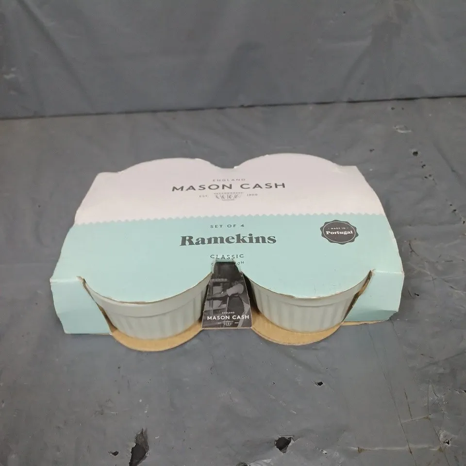 ENGLAND MASON CASH RAMEKINS SET OF 4
