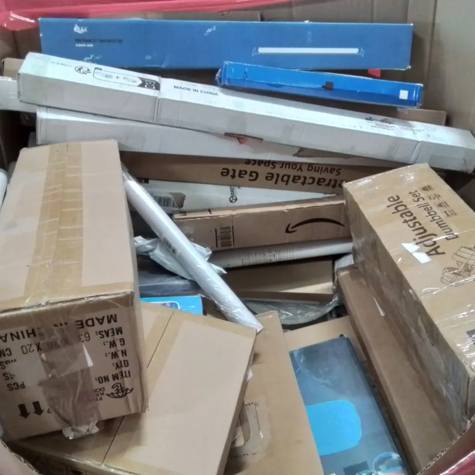 PALLET CONTAINING VARIOUS ASSORTED BOXED HOUSEHOLD ITEMS TO INCLUDE: KIDS SCOOTERS, KIDS WHEEL BARROW, ADJUSTABLE DUMBELL SET, RETRACTABLE SAFETY GATES AND LOTS MORE UNMARKED BOXED ITEMS 