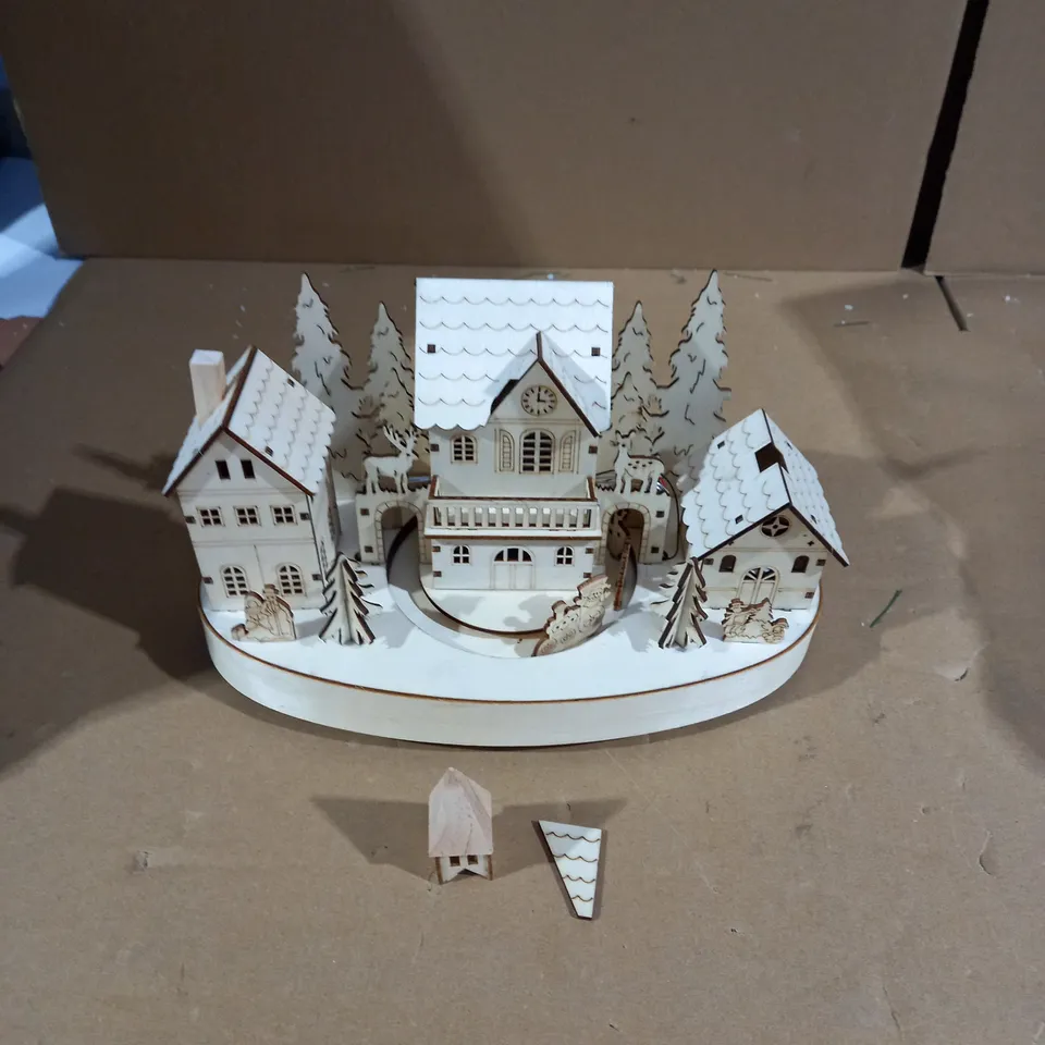 WOODEN LIGHT UP HOUSES WITH ROTATING TRAIN
