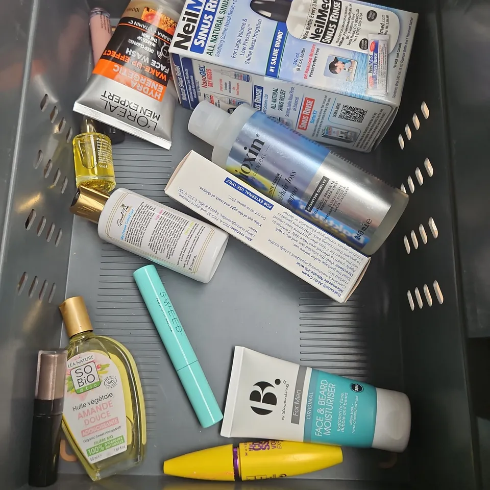APPROXIMATEY 20 HEALTH AND BEAUTY PRODUCTS TO INCLUDE - THE ORDINARY PEELING SOLUTION - SANEX SHOWER GEL - PAUL MITCHELL THICKENING STYLER - ETC