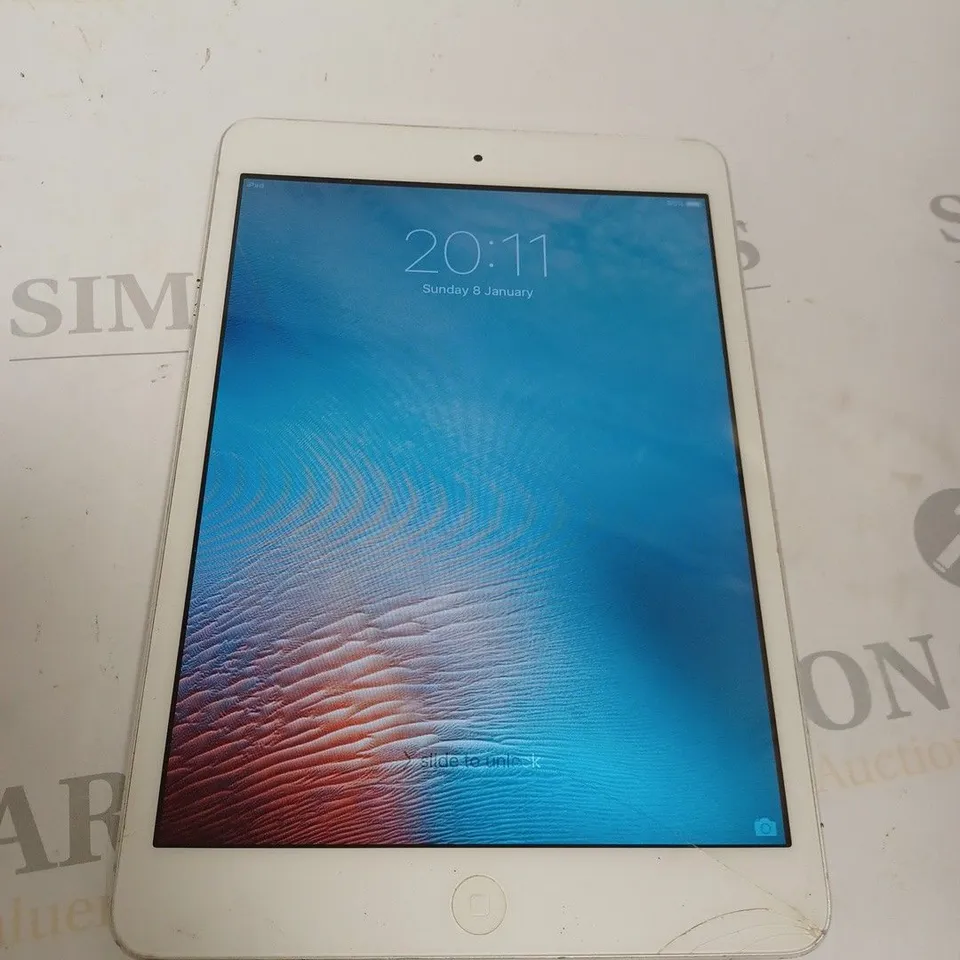 UNBOXED APPLE IPAD MODEL A1432 SILVER/WHITE