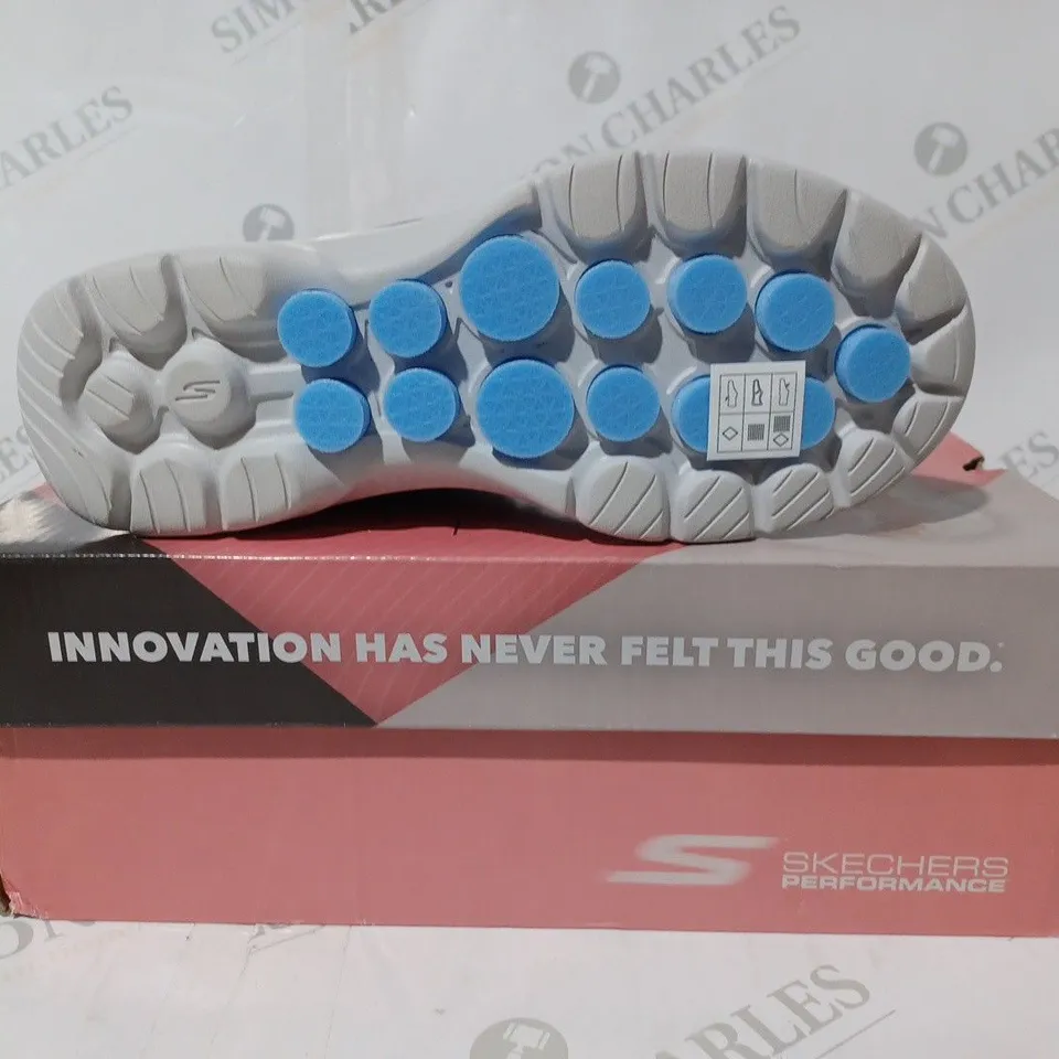 BOXED PAIR OF SKECHERS GO WALK 6 TRAINERS IN GREY SIZE 4