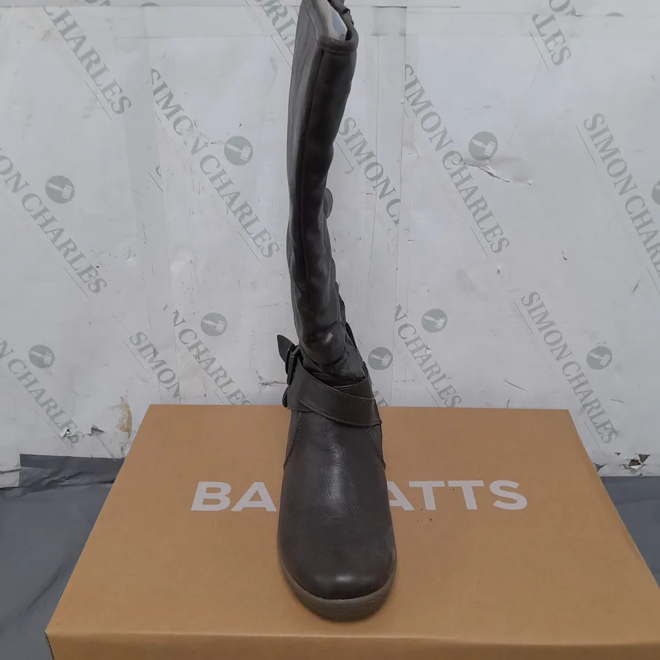 BOX OF APPROXIMATELY 7 PAIRS OF BARRATTS STRAP AND ROUCHE WEDGE HIGH BOOTS SIZE 3