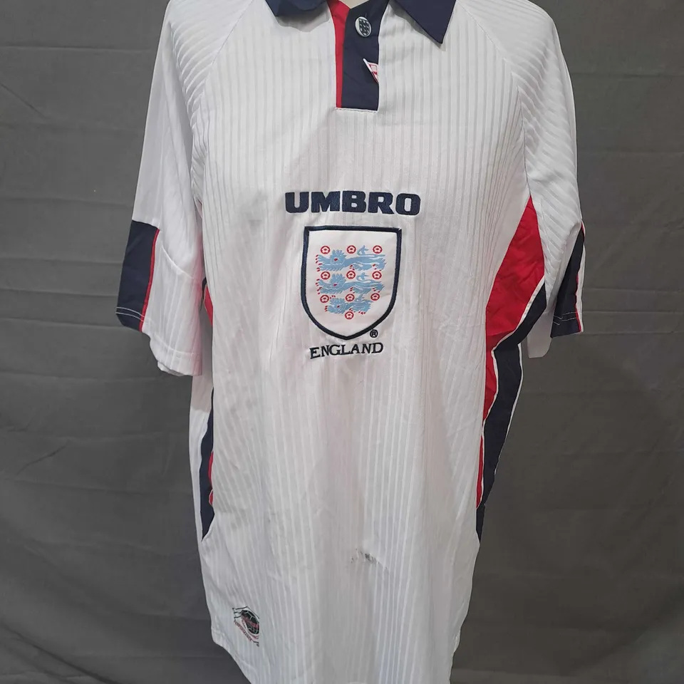 UMBRO ENGLAND FOOTBALL SHIRT SIZE XL