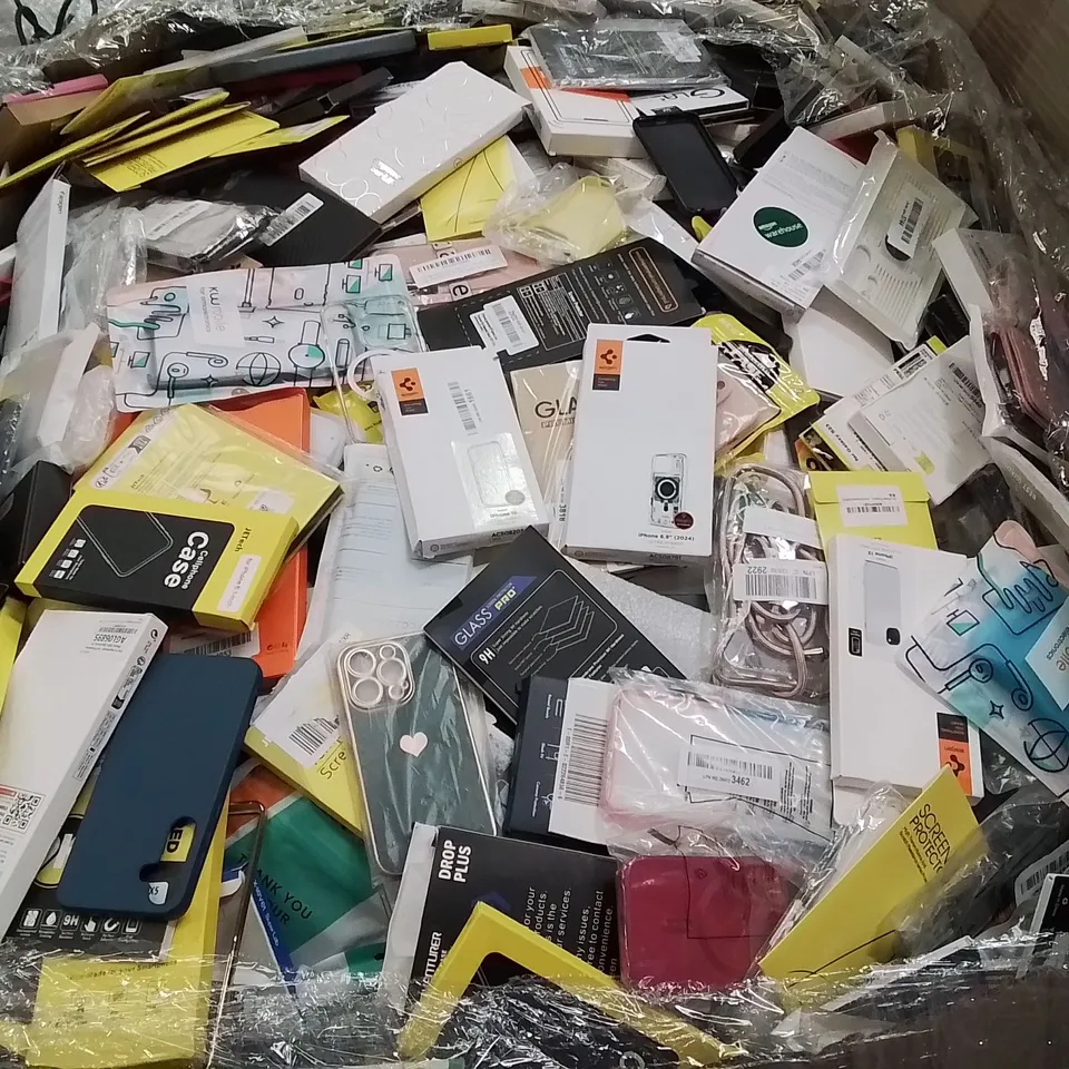 PALLET CONTAINING VERY LARGE AMOUNT OF VARIOUS PHONE CASES [MODELS AND MAKES VARY]
