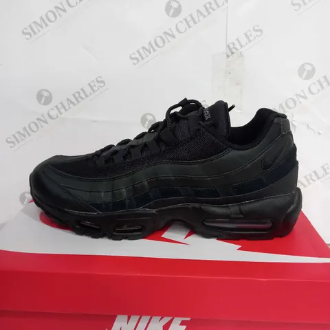 BOXED NIKE AIR MAX 95 ESSENTIAL TRAINERS, TRIPLE BLACK - SIZE 10