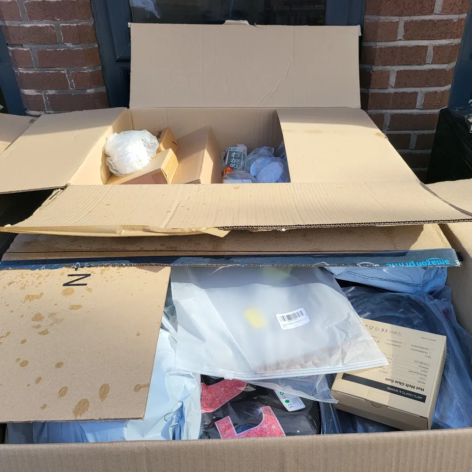 PALLET OF 6 LARGE BOXES OF A SIGNIFICANT QUANTITY OF ASSORTED ITEMS TO INCLUDE THE RITUAL OF SAKURA BODY CREAM, HOT GLUE GUN, CHINESE PACIFIC OCEAN WAKAME SEAWEED, ETC