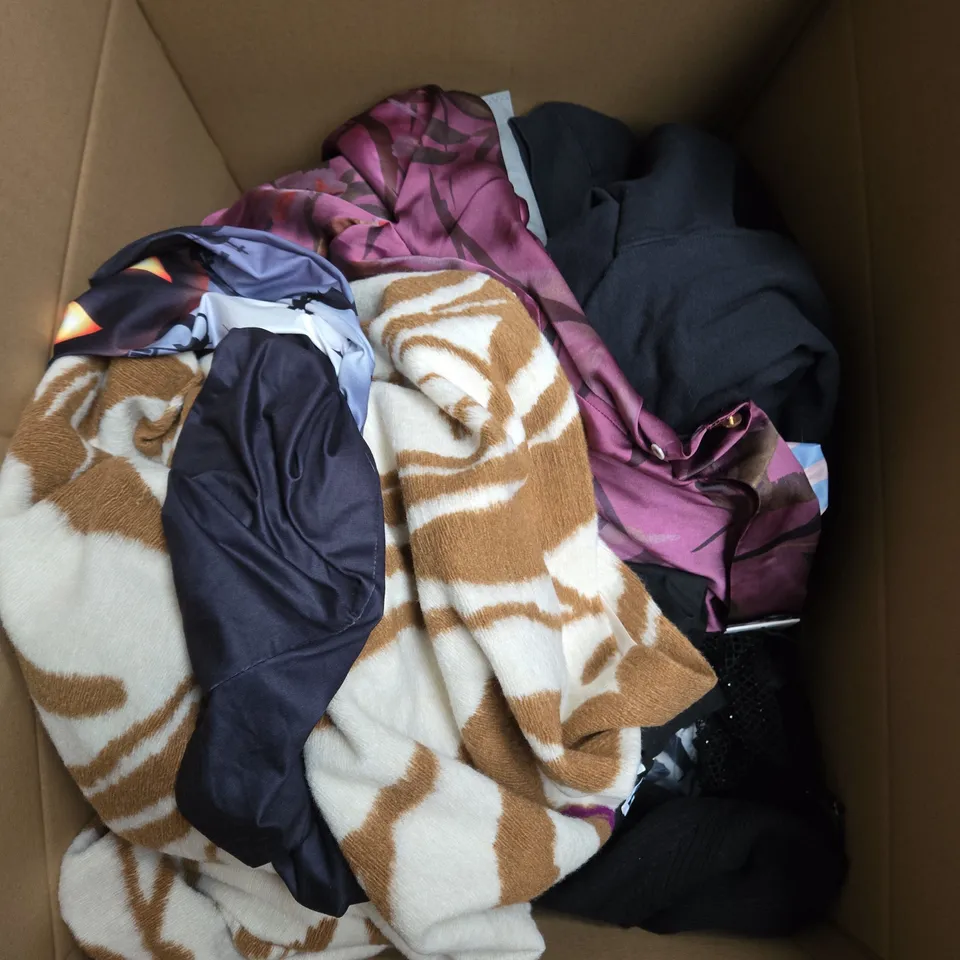 LARGE BOX OF ASSORTED CLOTHING ITEMS IN VARIOUS SIZES, STYLES AND COLOUR 