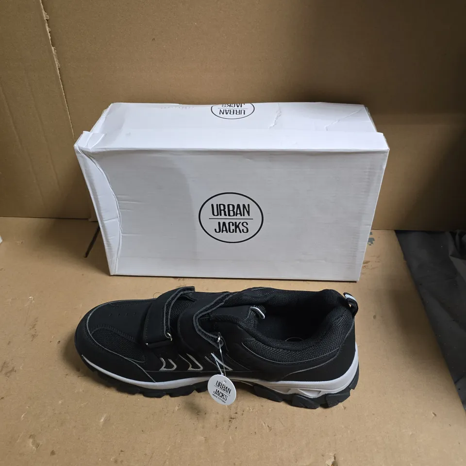 URBAN JACKS BLACK VELCRO TRAINERS - UK SIZE 10