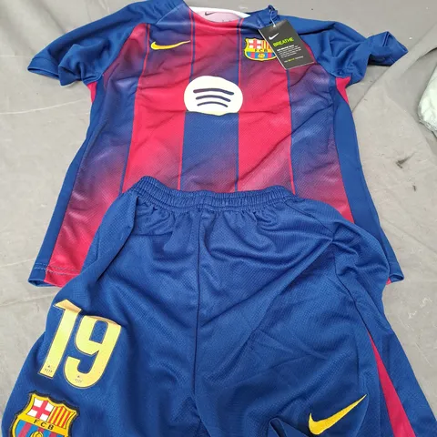 BARCELONA CHILDRENS FULL PERSONALISED JERSEY - YAMAL - 24