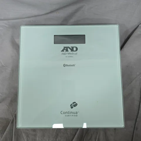 A&D MEDICAL UC-352BLE BLUETOOTH DIGITAL BATHROOM SCALE