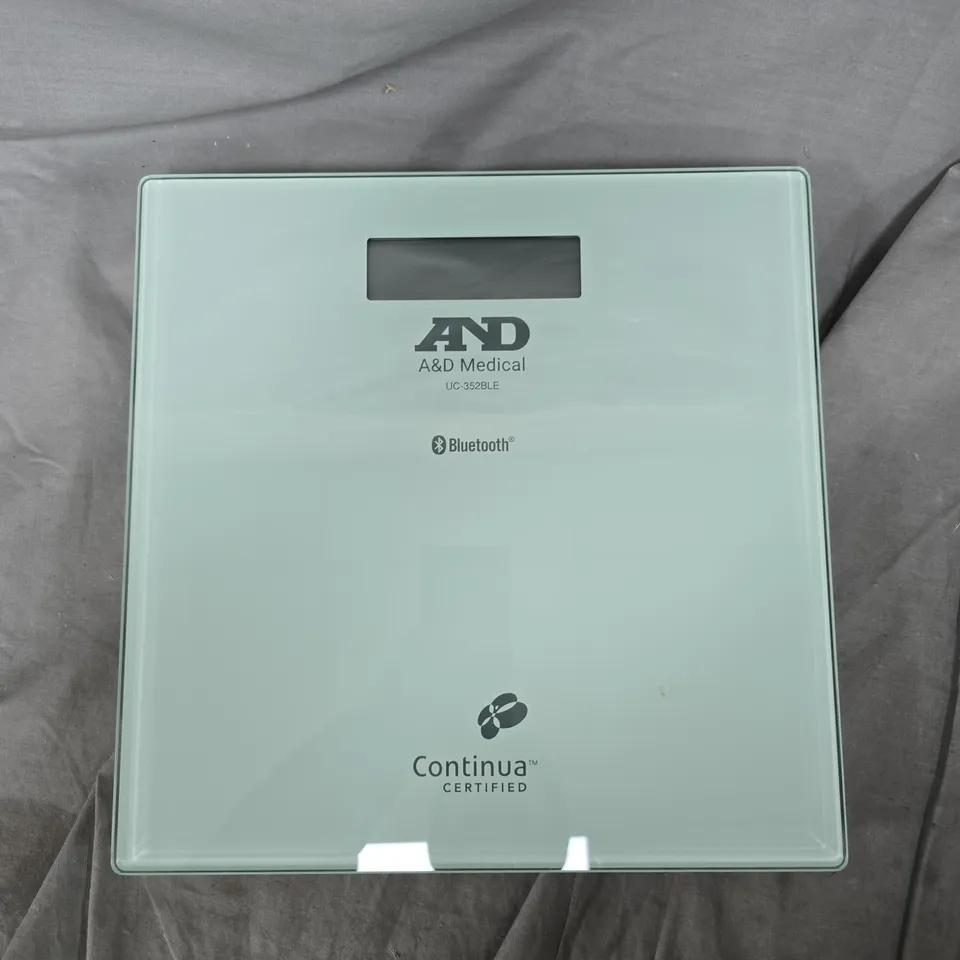 A&D MEDICAL UC-352BLE BLUETOOTH DIGITAL BATHROOM SCALE 