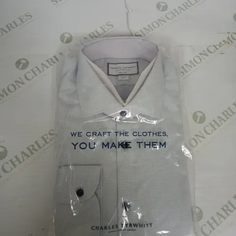 BAGGED CHARLES TYRWHITT DOT STRETCH BUTTON SHIRT SIZE 16/33"