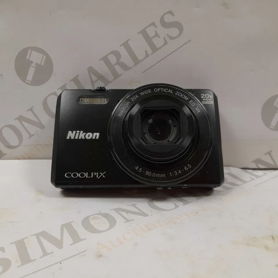 NIKON COOLPIX S7000 IN BLACK