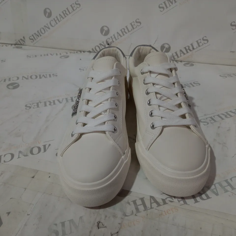SIMPLY BOTH WHITE TRAINERS SIZE 6