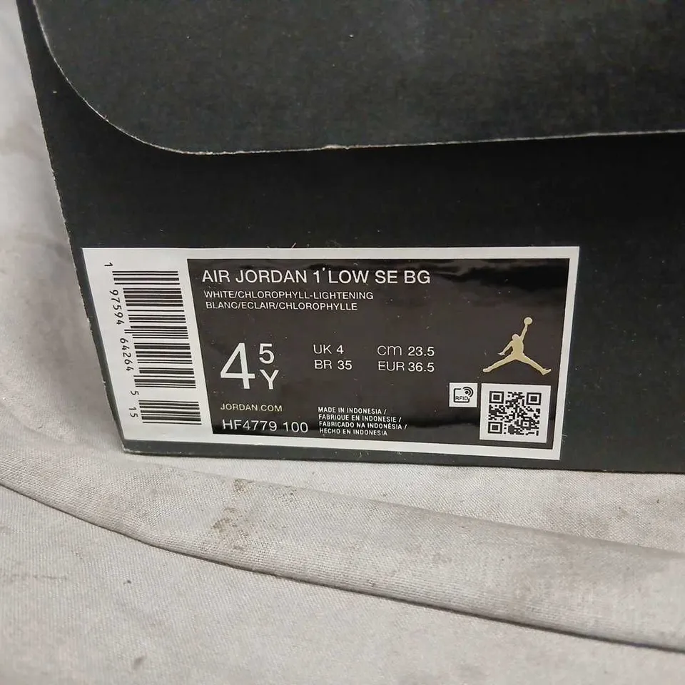 NIKE AIR JORDAN 1 LOW SE BG YOUTH SNEAKERS – UK4 WHITE/GREEN
