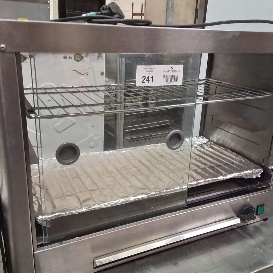 LINCAT SEAL LPW/LR PIE CABINET, A HEATED COUNTERTOP UNIT DESIGNED FOR DISPLAYING AND KEEPING PIES AND OTHER HOT PASTRIES WARM. 