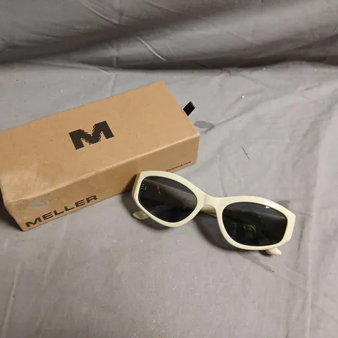 MELLER SUNGLASSES – WHITE FRAME, BLACK LENSES