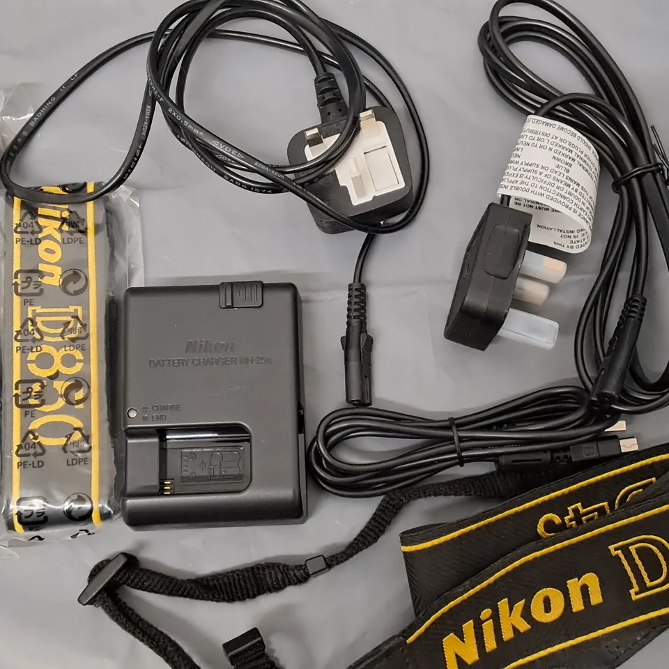 NIKON D7100 DIGITAL CAMERA AND ACCESSORIES 