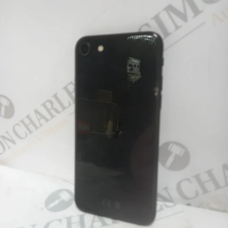 APPLE IPHONE 7 SMARTPHONE IN BLACK 