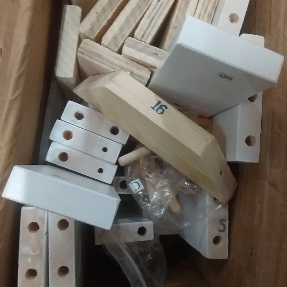 PINE SINGLE BED ( WHITE )