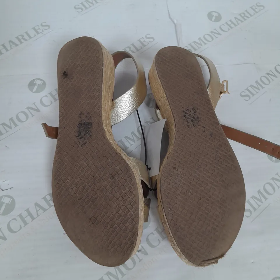 DUNE LINNE WIDE FIT SANDAL IN GOLD SIZE 8