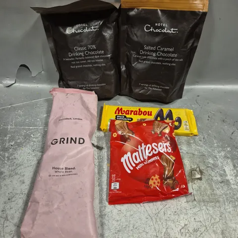 APPROXIMATELY 10 ASSORTED FOOD/DRINK PRODUCTS TO INCLUDE DRINKING CHOCOLATE, MALTESERS MINI BUNNIES, GRIND COFFEE ETC