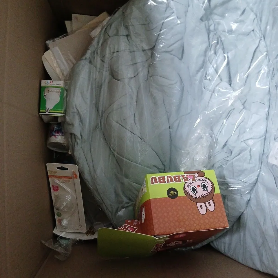 LARGE BOX OF ASSORTED ITEMS TO INCLUDE LABUBUS, LIGHT BULBS AND STICKERS
